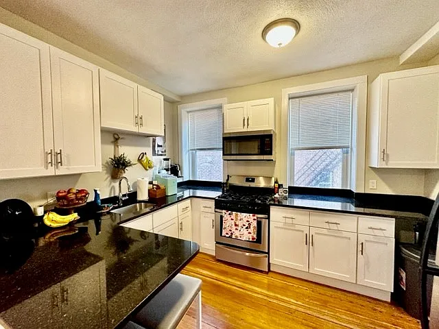 20 Moon St #2 — Photo 3