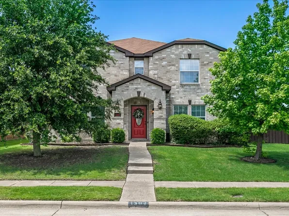 1307 Falcon Trl, Cedar Hill, TX 75104