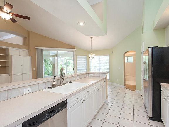 3rd image of 9010 Deercress Ct