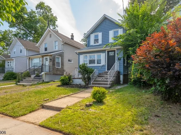 810 Spruce St, Roselle Boro, NJ 07203