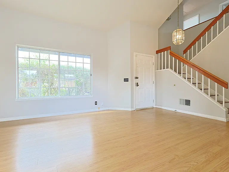 4456 Bush Cir — Photo 2