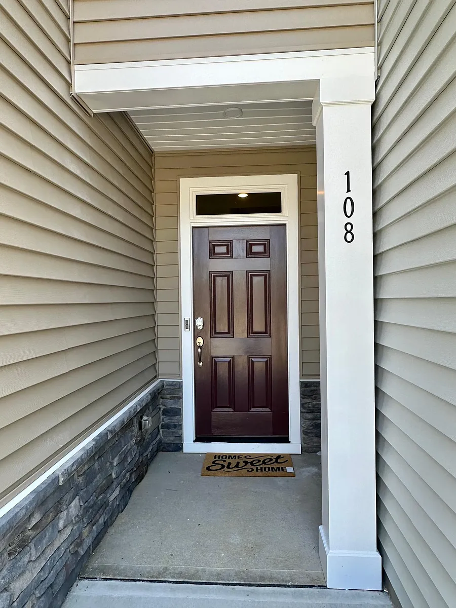 Building Photo - 108 Jade Creek Dr