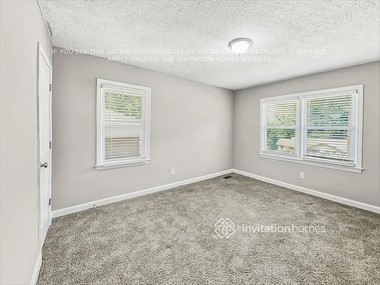 1959 Laurel Ln — Photo 11