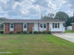 106 Dill St, Mount Olive, NC 28365