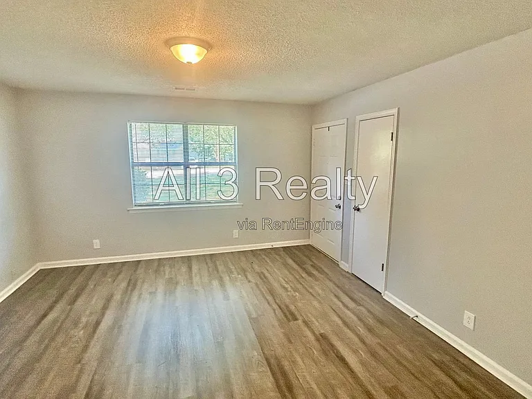 8460 Pineland Dr — Photo 8