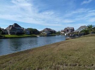 226 Azores Dr, Slidell, LA 70458