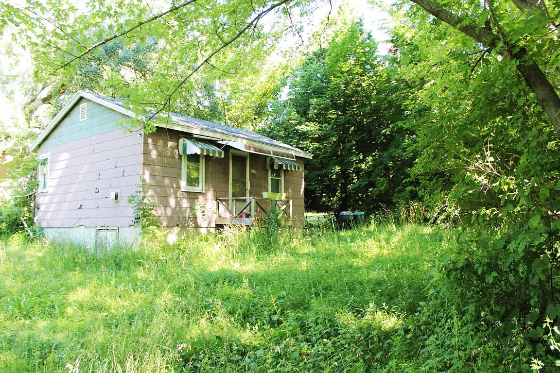 N3239 Acacia Rd photo 1