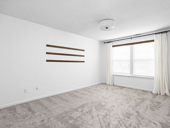 5th image of 10218 Brushfield Ln
