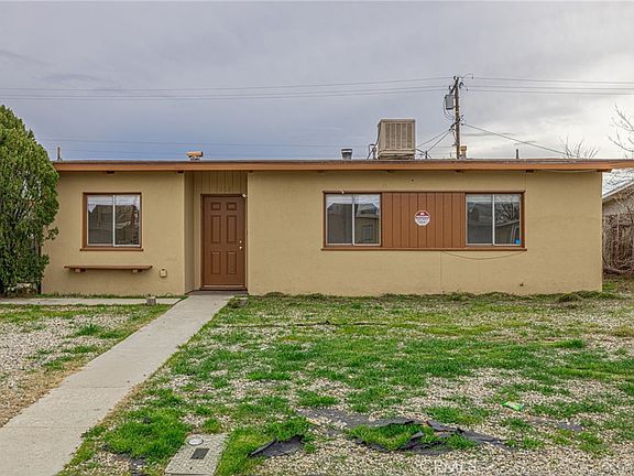 2nd image of 1238 W Avenue H15