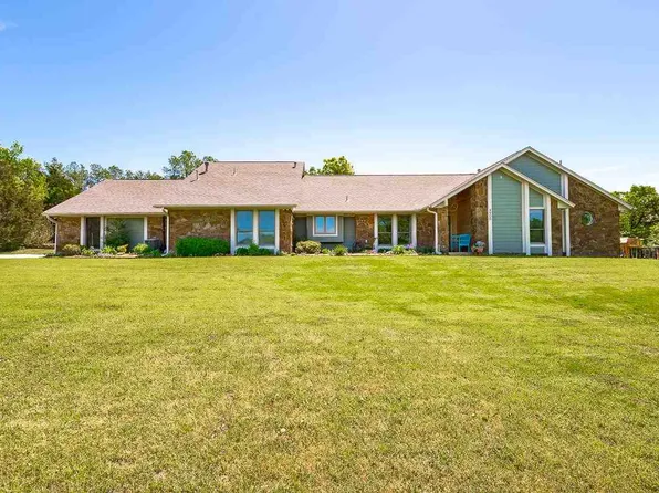 4900 Barrington Ln, Edmond, OK 73034