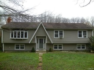 20 Booth Hill Rd, Shelton, CT 06484