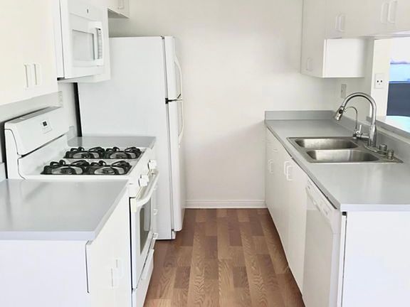 2nd image of 1431 S Shenandoah St APT 9
