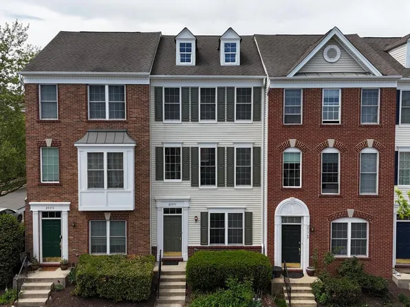 25371 Shipley Ter, Chantilly, VA 20152