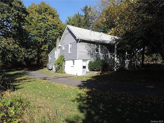 2nd image of 1559 Route 9w