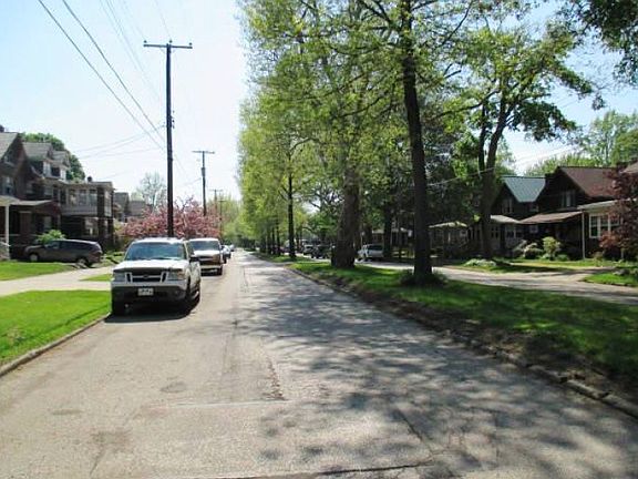 2nd image of 1319 W 10th St