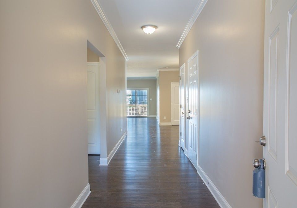 1st image of 336 Breckenridge Pl