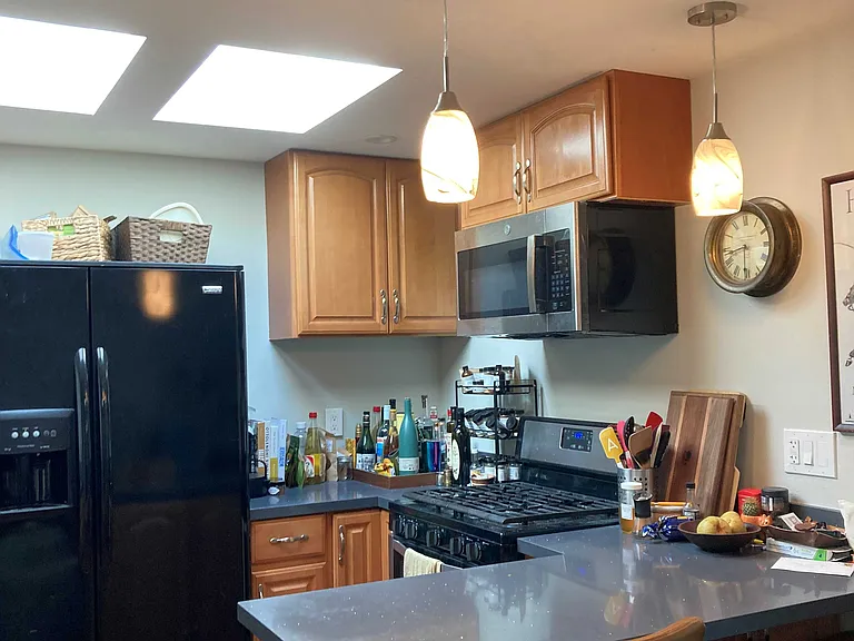 1448 Portland Ave — Photo 1
