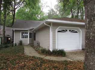 4909 SW 10th Ln, Gainesville, FL 32607