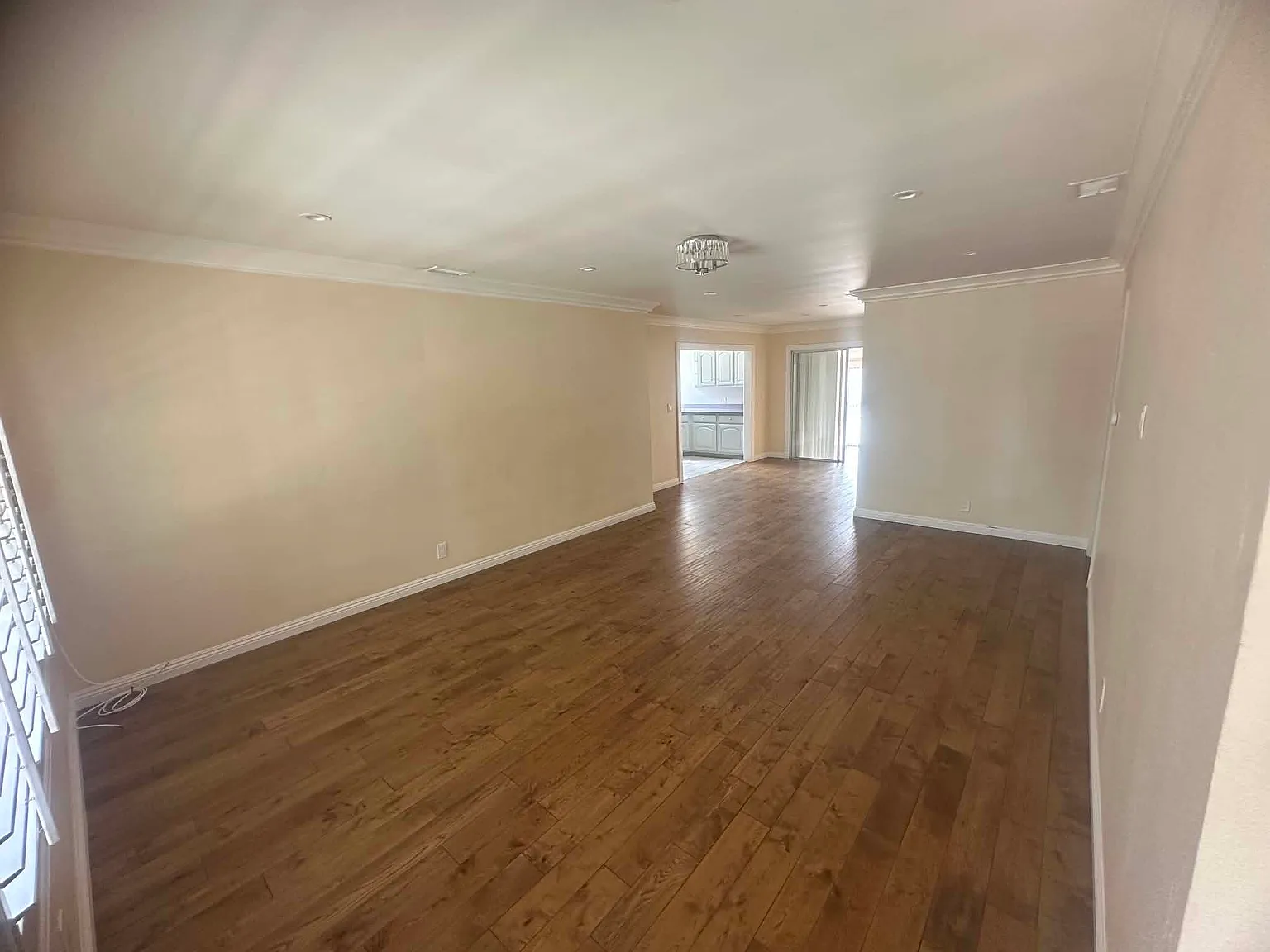 3 bed, 1867 sqft, $3,900 — Photo 4