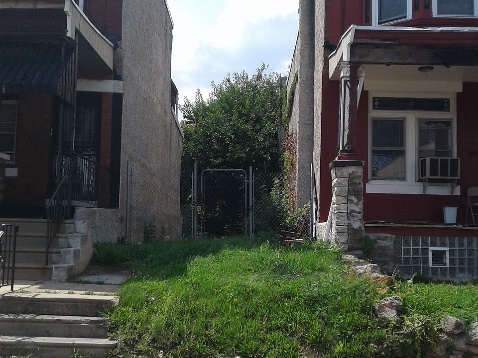 1st image of 4240 N Carlisle St