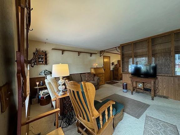 4th image of 1280 Sherwood Dr