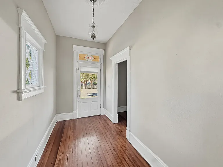 1831 N Laura St — Photo 9
