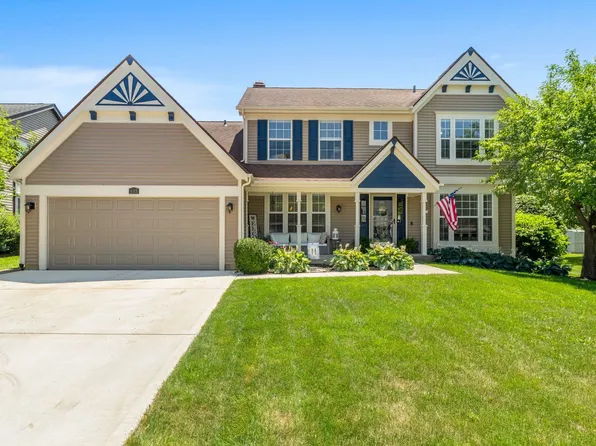685 Morning Glory Ln, Bartlett, IL 60103