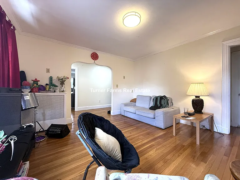 113 Lanark Rd #1 — Photo 2