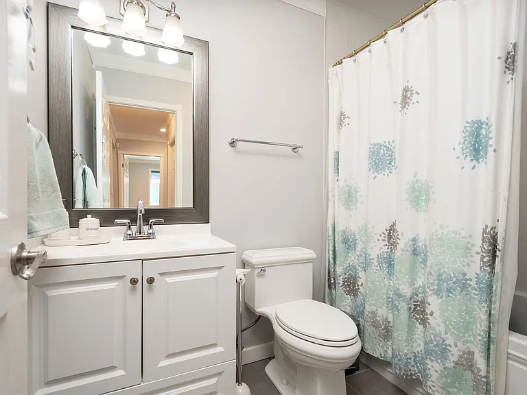 2667 San Carlos Ave — Photo 13