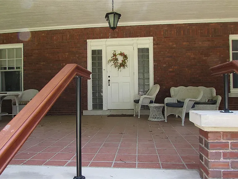 303 S Gray St — Photo 20