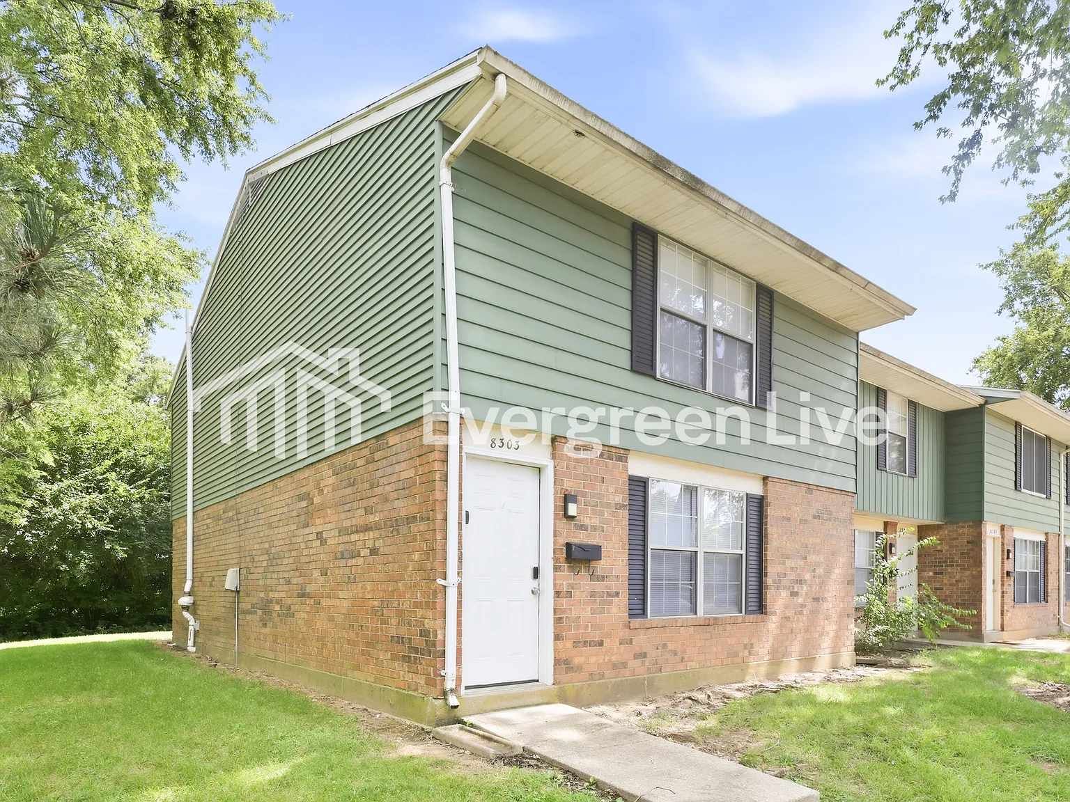 3 bed, 1.5 bath, 1555 sqft, $1,145 — Photo 2