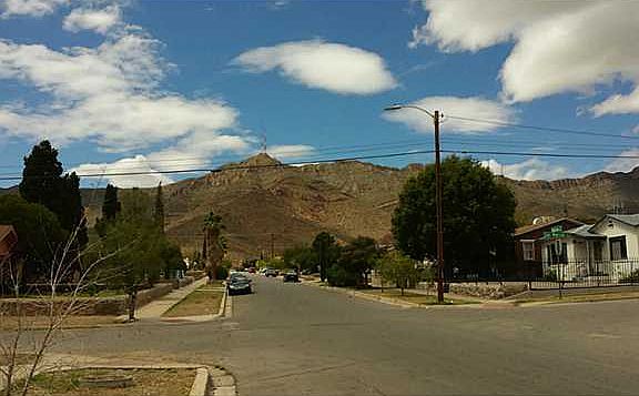 3rd image of 3101 Idalia Ave