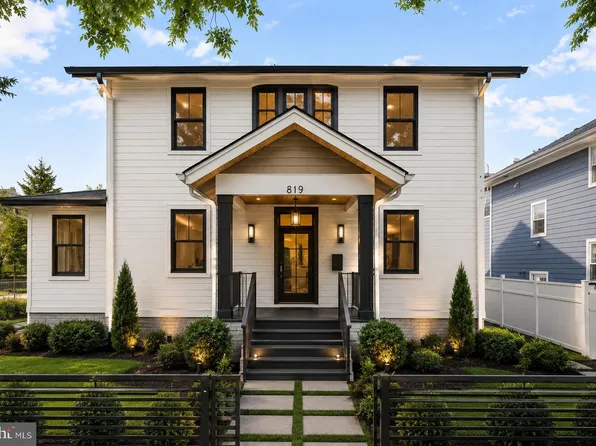 819 Quintana Pl NW, Washington, DC 20011