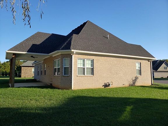 4th image of 910 Chapman Ct