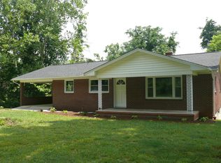 275 Anderson St, Rocky Mount, VA 24151