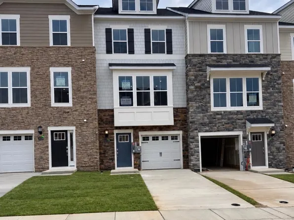 10516 Cobbler Pl, White Plains, MD 20695
