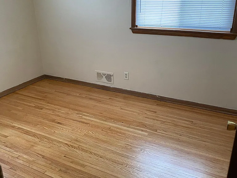 4951 Sheridan Ave S — Photo 7