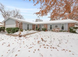 145 Sherwood Dr, Cary, IL 60013