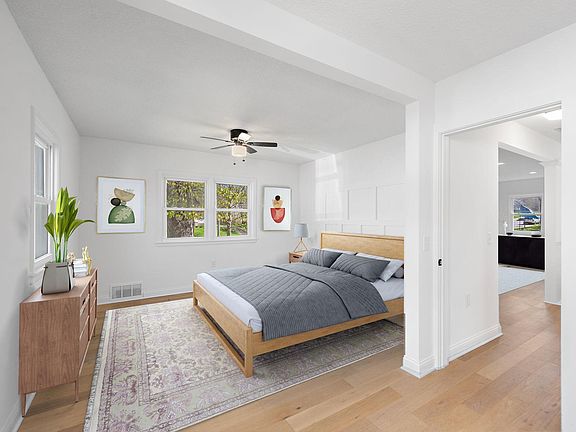 2nd image of 1756 Saunders Ave