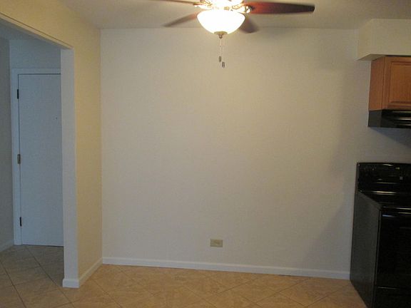 4th image of 6135 W 94th St APT A3
