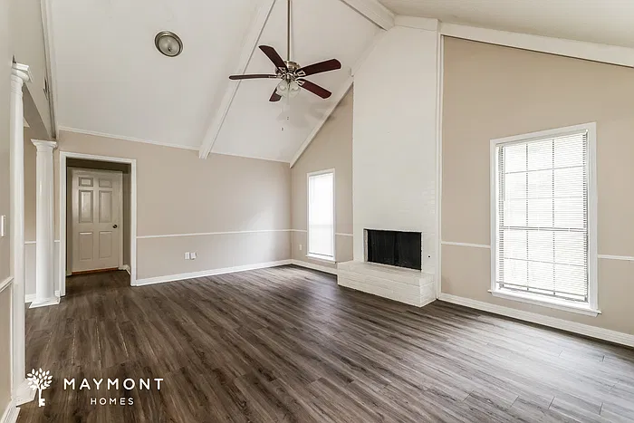 3 bed, 2.0 bath, 1610 sqft, $1,995 — Photo 3