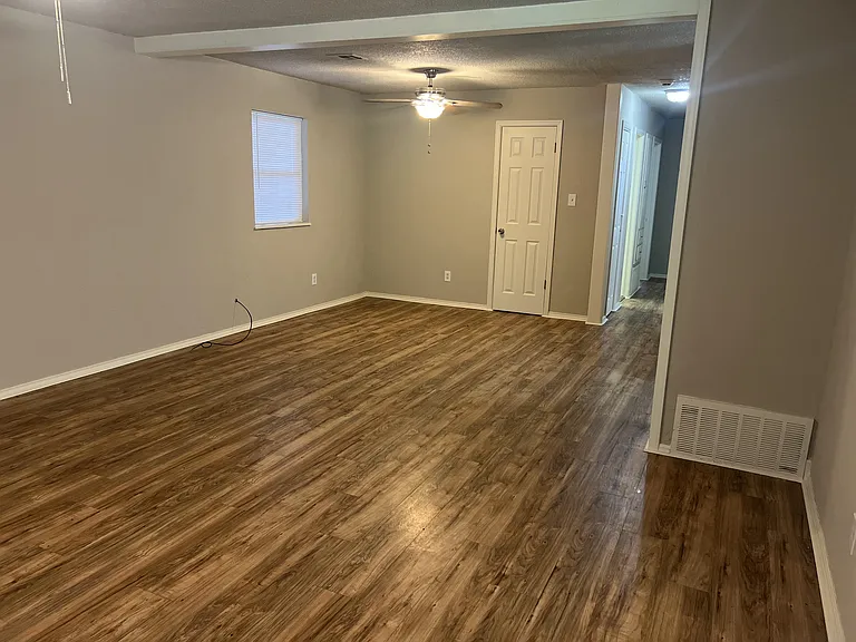 6213 NW Birch Ave — Photo 11