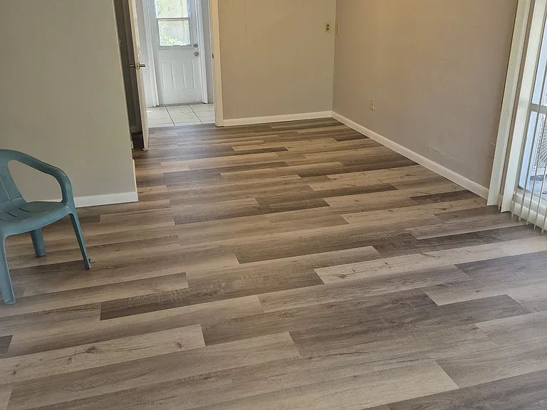 2117 Barcelona Dr — Photo 4