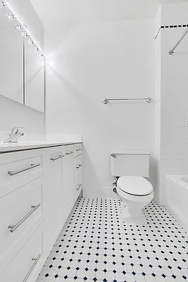 Rented by Cooper & Cooper Real Estate | media 20