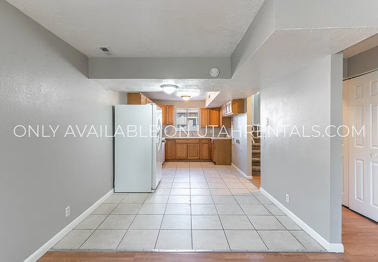 4420 S Dean Cir #B — Photo 3