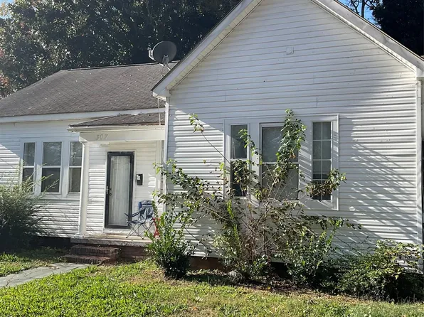 307 W McCubbins St, Salisbury, NC 28144