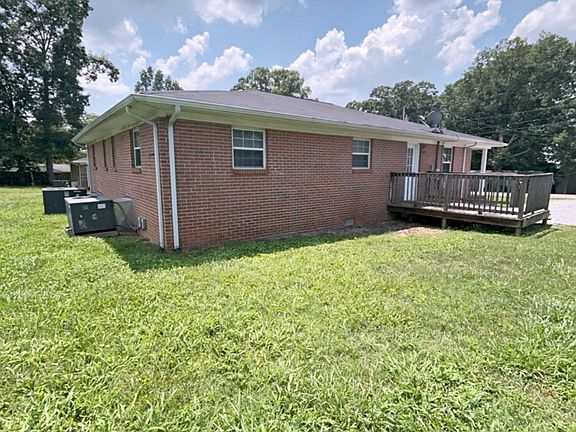 3rd image of 207 Bermuda Dr #A