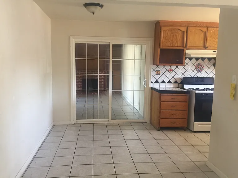 669 Adagio Way — Photo 11