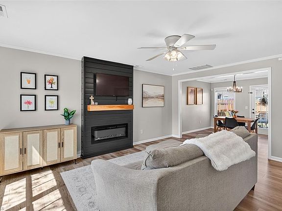 4th image of 1322 Silver Dr