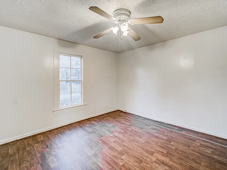 1290 Reavis Mountain Rd — Photo 11